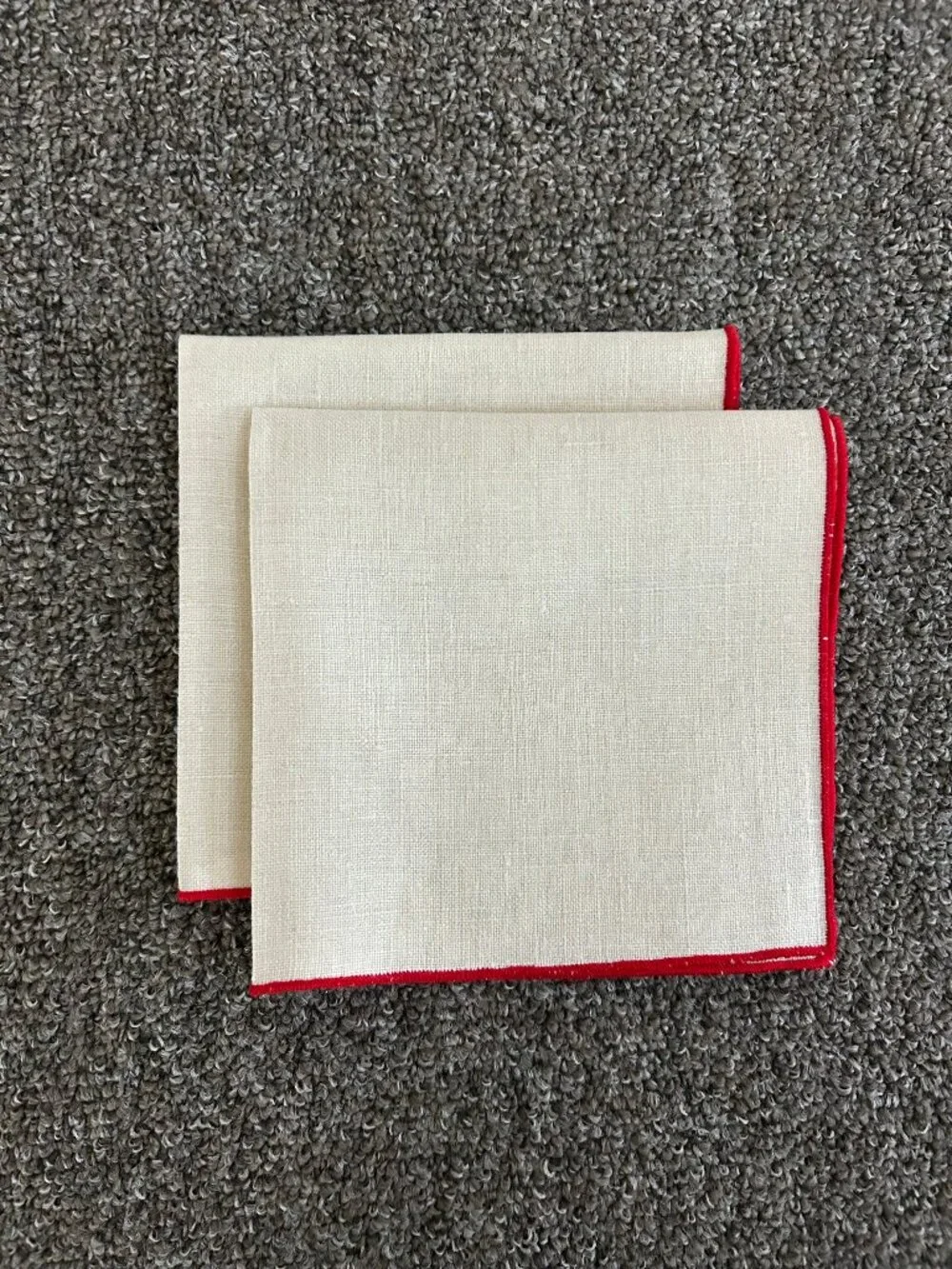 Set/2 Cream-colored Linen Napkins